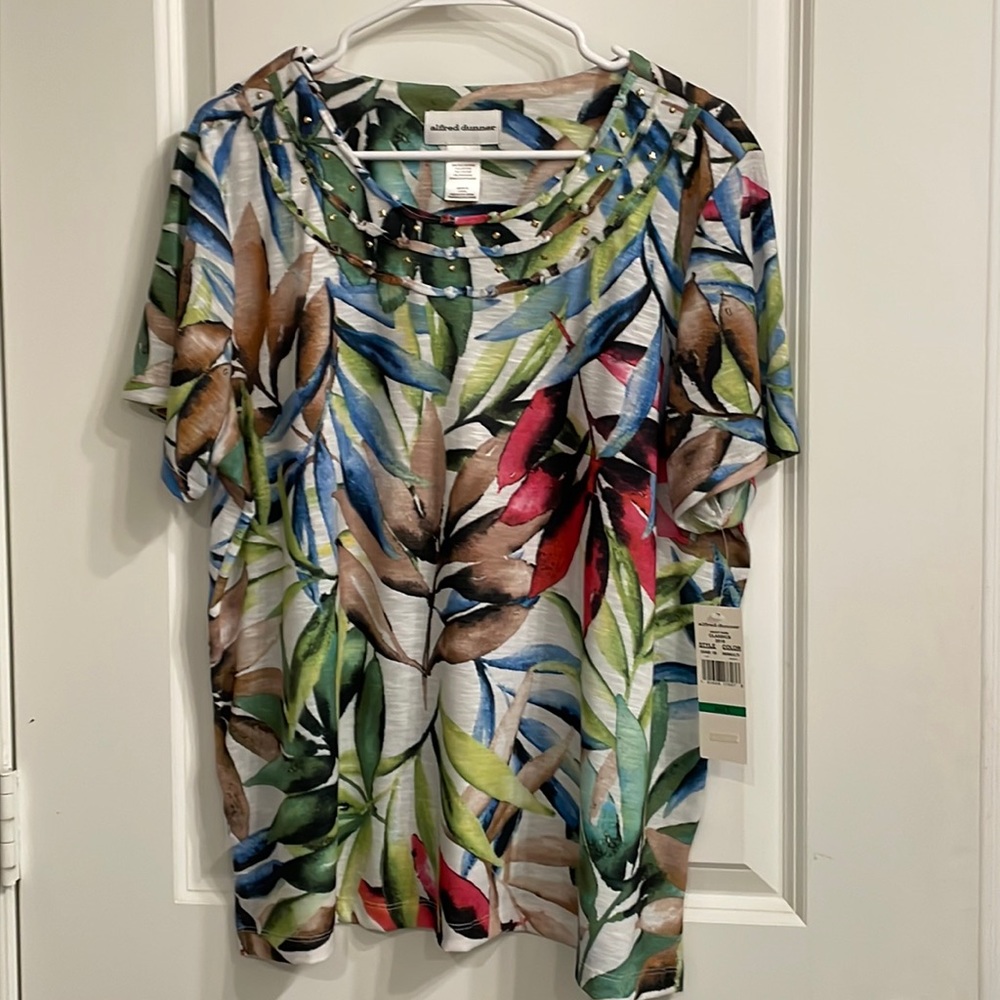 Alfred Dunner tropical short sleeve blouse